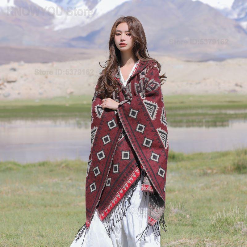 Capa con Capucha Estilo Étnico - Ethnic Fashion Photography reseña y precio